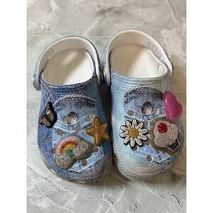 CROCS Baya Classic Denim Patch Charms Girls 9c T 210653-94S Blue Rainbow‎ Heart